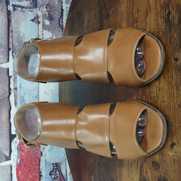 Tommy Hilfiger Vegan Leather Heeled Sandals - Picture 3 of 13